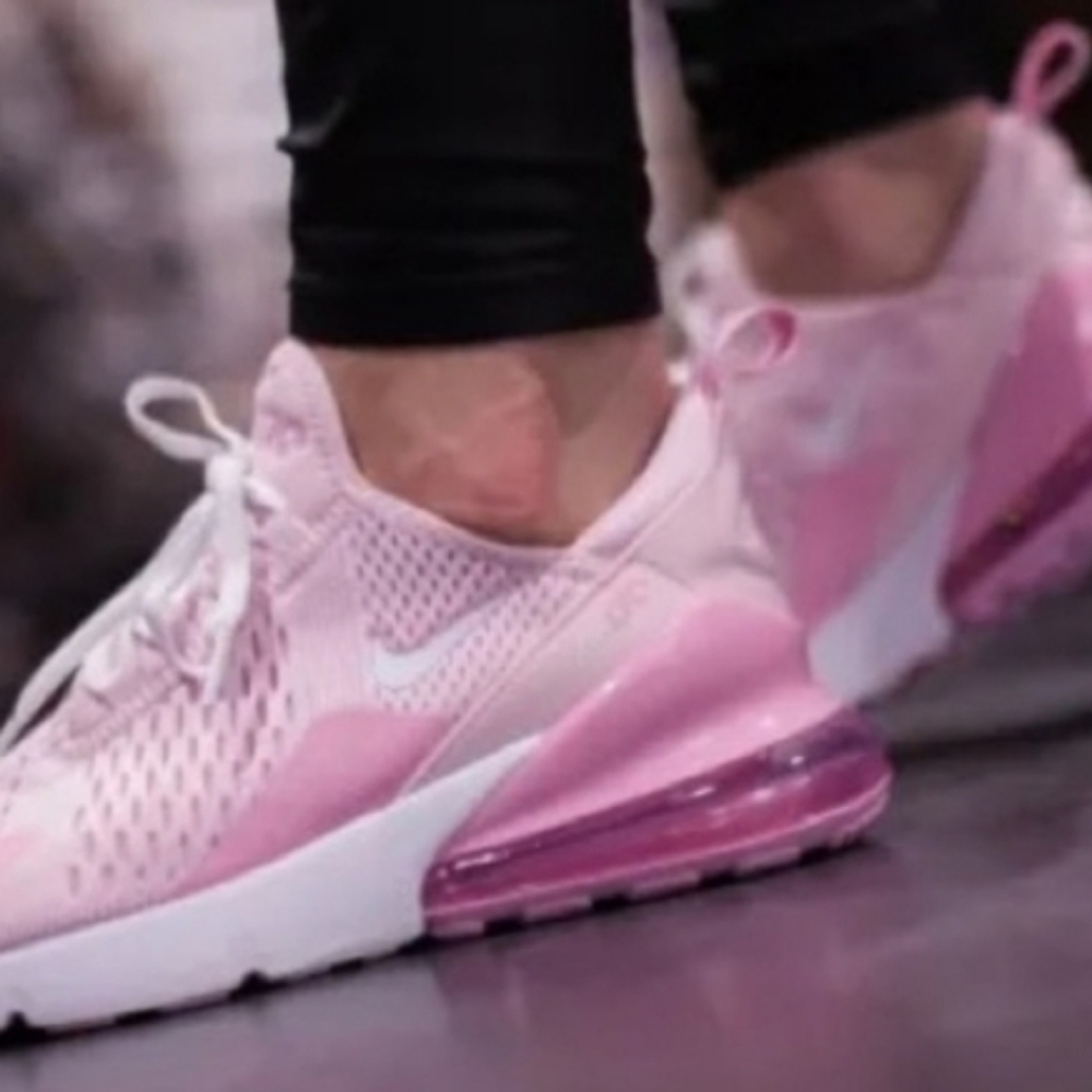 Nike Air Max 270 Streetwear/Lifestyle Shoes Size 5 Youth/6.5 Women - Picture 3 of 14